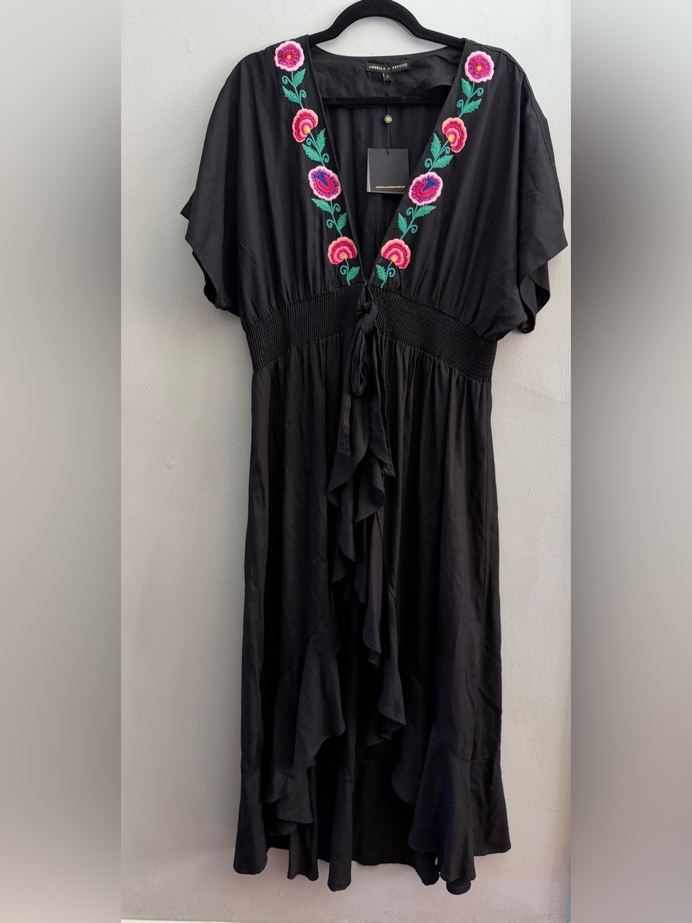 *New* American & Beyond Embroidered Kaftan, Size Large - Picture 2 of 10